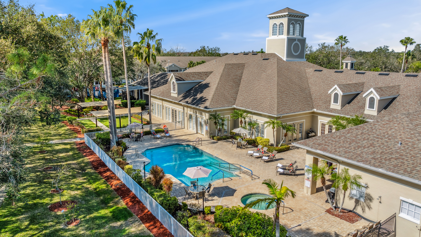 Aston Gardens At Sun City Center Featured Image